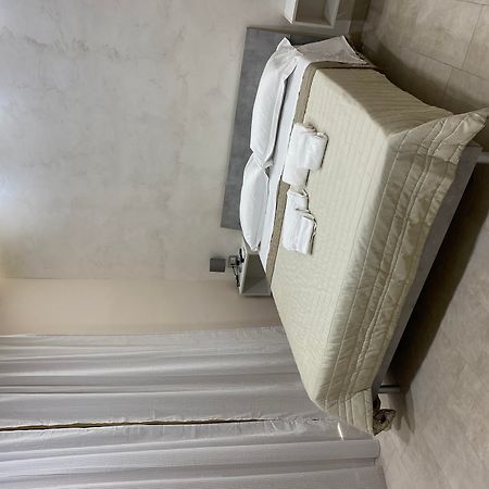 Hotel Poker Неаполь Екстер'єр фото