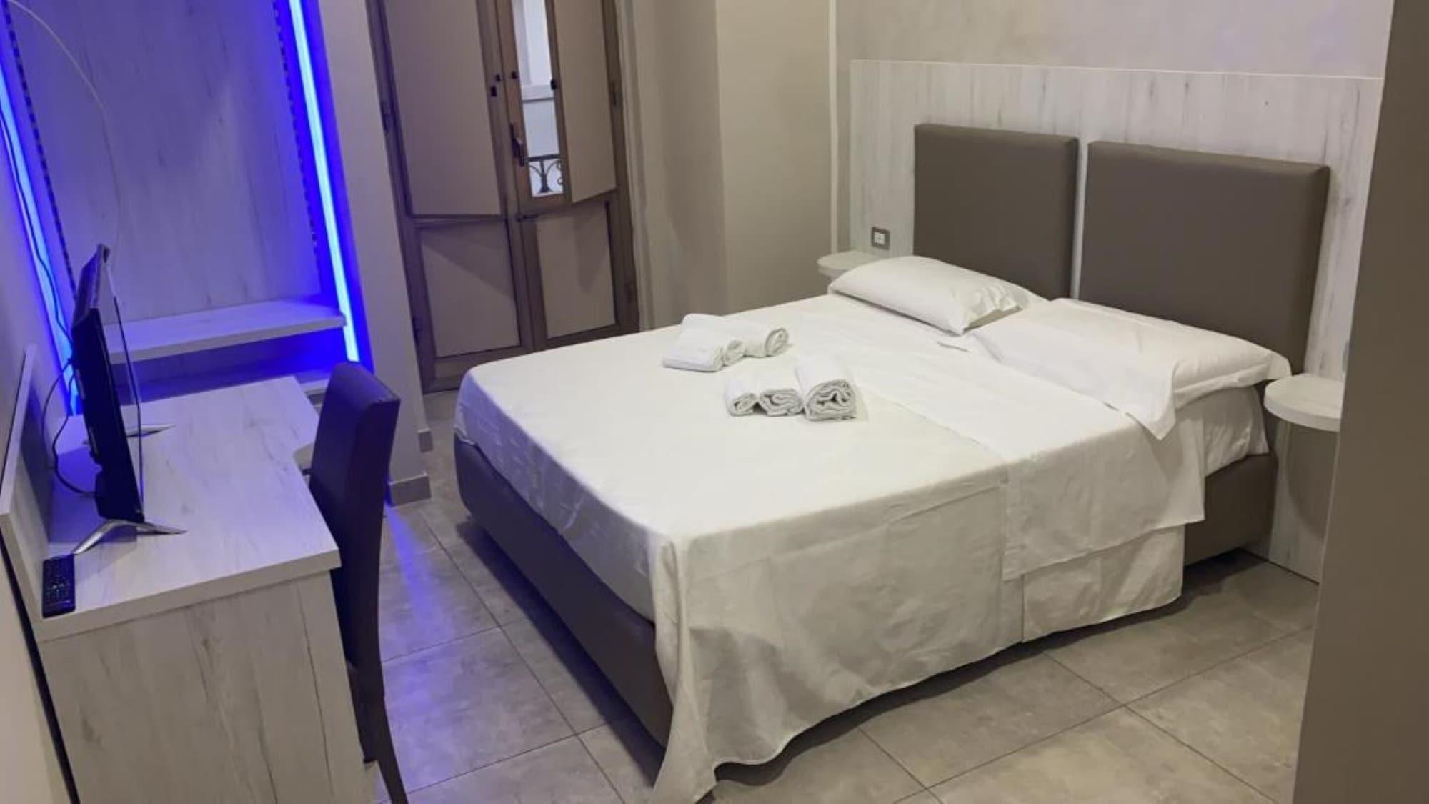 Hotel Poker Неаполь Екстер'єр фото